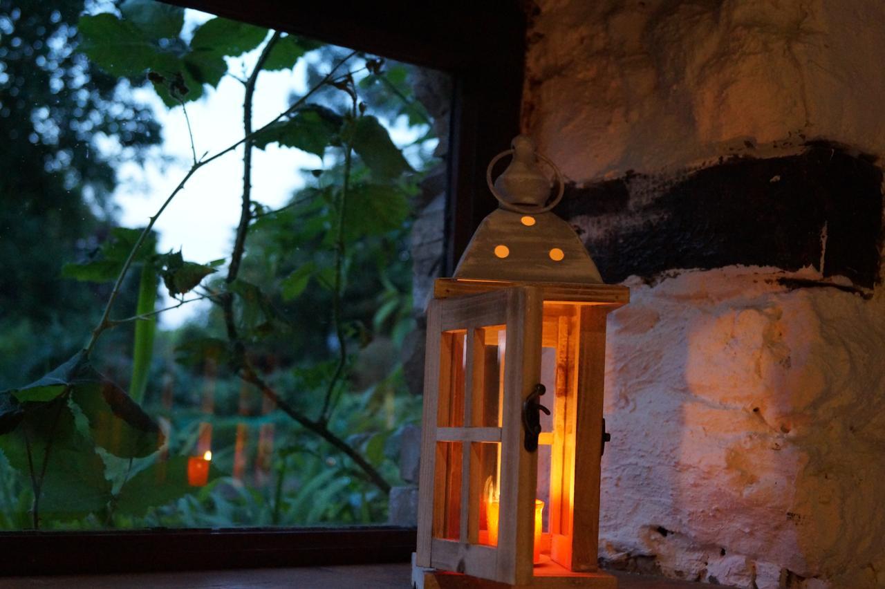 Bed and Breakfast Aux Greniers A Reves Plestan Exterior foto